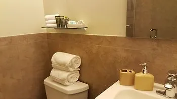 Le Cabanon Motel
